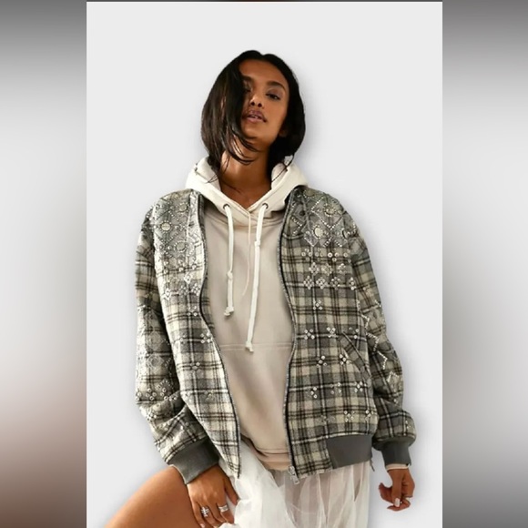 Brand new with tag Free People Louie Embellished Oversize Bomber Jacket SZ S - Picture 1 of 9